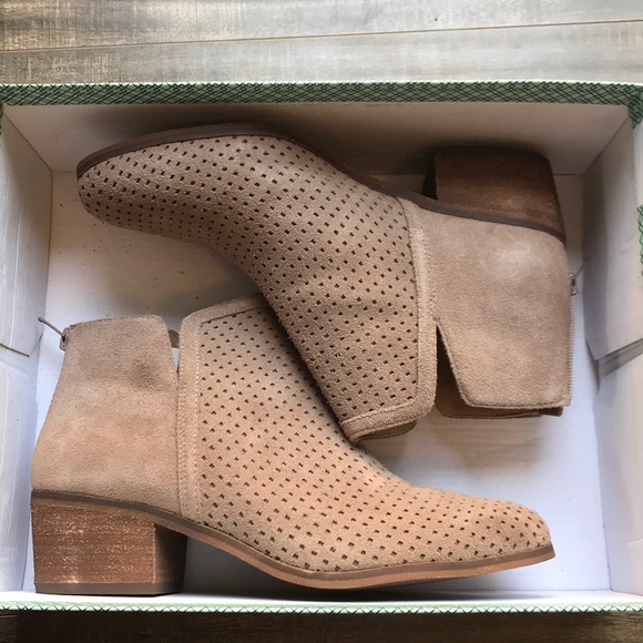 Susina Shoes - Susina Suede Booties; 8